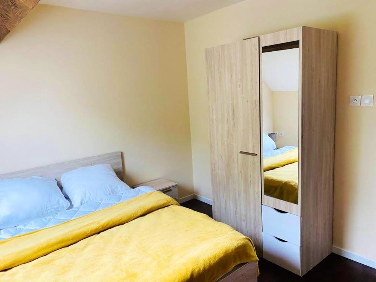 Appartement Charmant Orgnac-Sur-Vezere Avec Jardin Et Parking Exterior photo