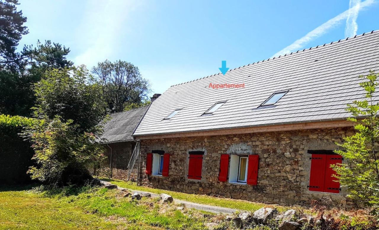 Appartement Charmant Orgnac-Sur-Vezere Avec Jardin Et Parking Exterior photo